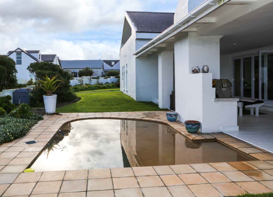 5 Bedroom Property for Sale in Grotto Bay Western Cape